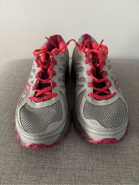 Gray and Red Trail Running Sneakers